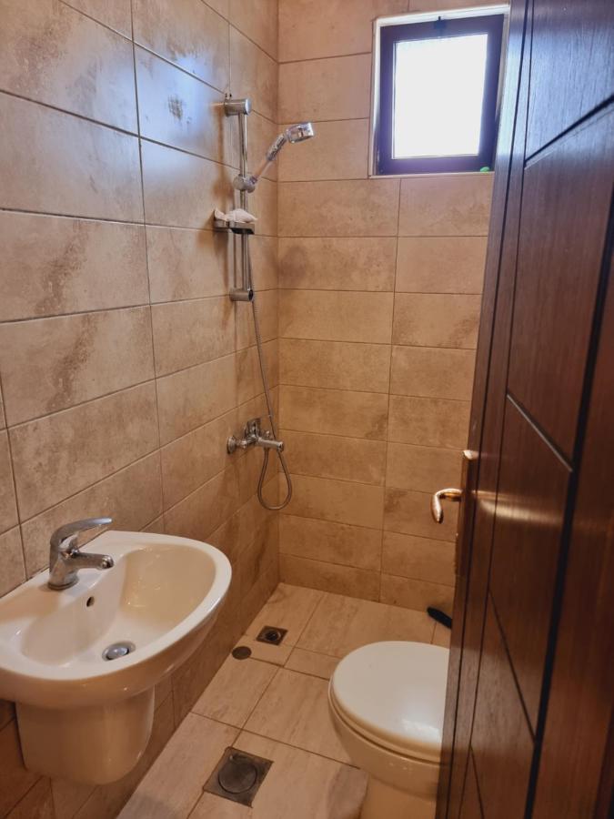 Karam Hotel Madaba Buitenkant foto